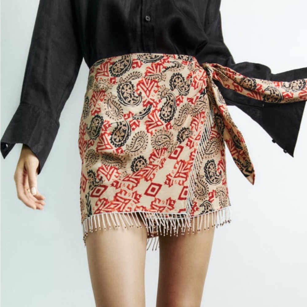 Zara Mini skirt